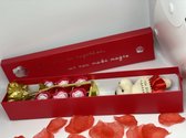 Valentijn geschenkbox - Kerstcadeau - Valentijn cadeau - Cadeau voor haar - Valentijnsdag cadeau - Rozen en gouden roos - Teddybeer - Liefde - Giftbox