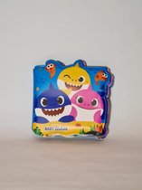 Baby Shark - Badboekje - Gevormd - Waterproof - Badspeelgoed - Multicolor - +6 Maand - Kraamcadeau - Waterspeelgoed.