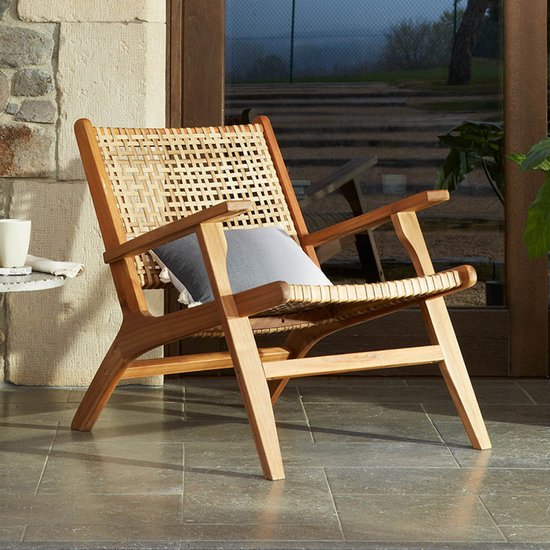 Kave Home - Grignoon stoel van massief acaciahout en geweven riet, FSC 100%.