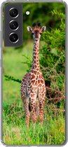 Geschikt voor Samsung Galaxy S21 FE hoesje - Baby - Giraffe - Planten - Siliconen Telefoonhoesje