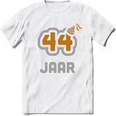44 Jaar Feest T-Shirt | Goud - Zilver | Grappig Verjaardag Cadeau Shirt | Dames - Heren - Unisex | Tshirt Kleding Kado | - Wit - XL