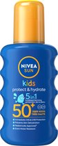 NIVEA SUN Kids Zonnebrand - Hydraterende Groen Gekleurde Zonnespray - SPF 50+ - 200 ml Extra Beschermend