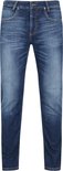 Voorzijde van een donkerblauwe jeans met licht vervaagde delen bij de knieën en enkels.