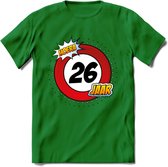 26 Jaar Hoera Verkeersbord T-Shirt | Grappig Verjaardag Cadeau | Dames - Heren | - Donker Groen - 3XL