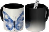 Magische Mok - Foto op Warmte Mok - een blauwe vlinder - 350 ML