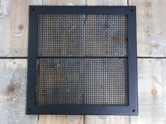 Groot grille d'aération carrée à maille solide (fine), noir mat