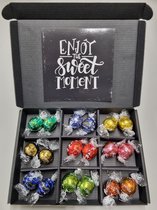 Chocolade Ballen Proeverij Pakket | Chocolade pakket met 9 verschillende chocolade smaken Lindt chocolade met Mystery Card 'Enjoy the sweet Moment' (met persoonlijke videoboodschap
