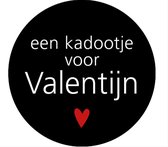 Sluitsticker - Sluitzegel – Een kadootje voor Valentijn | Zwart - Wit - Rood hartje / hart | Liefde - Valentijnsdag | Bedankje – Envelop | Chique | Envelop stickers | Cadeau – Gift