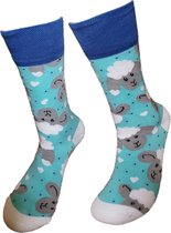 Verjaardag cadeau - Grappige sokken - Schaapjes sokken - Leuke sokken - Vrolijke sokken – Valentijn Cadeau - Luckyday Socks - Cadeau sokken - Socks waar je Happy van wordt – Maat 3