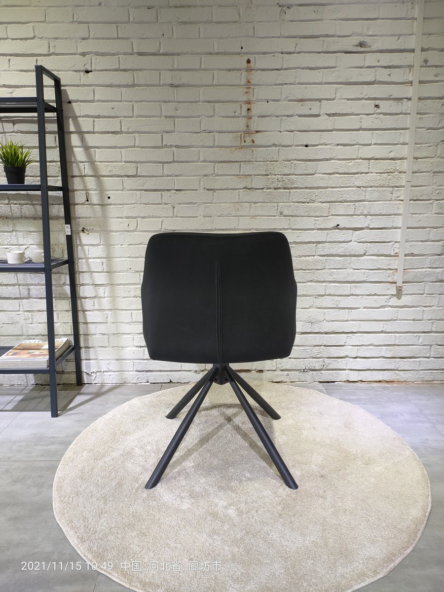 HTfurniture-Hauge Dining Chair-180 Degree Rotation-Black Velvet-With Armrests-Oval Black Legs
