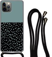Coque avec cordon iPhone 13 Pro - Pois - Vert - Zwart - Siliconen - Bandoulière - Coque arrière avec cordon - Coque pour téléphone avec cordon - Coque avec corde