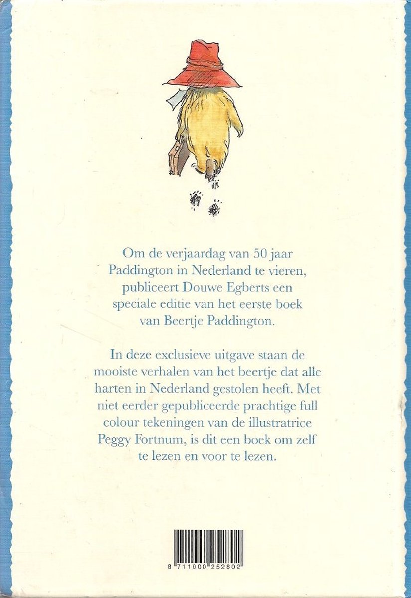 De achterkant van het boek 'Het beertje Paddington', met een illustratie van de rug van Paddington die wegloopt en kleine voetafdrukken achterlaat. Barcode onderaan.
