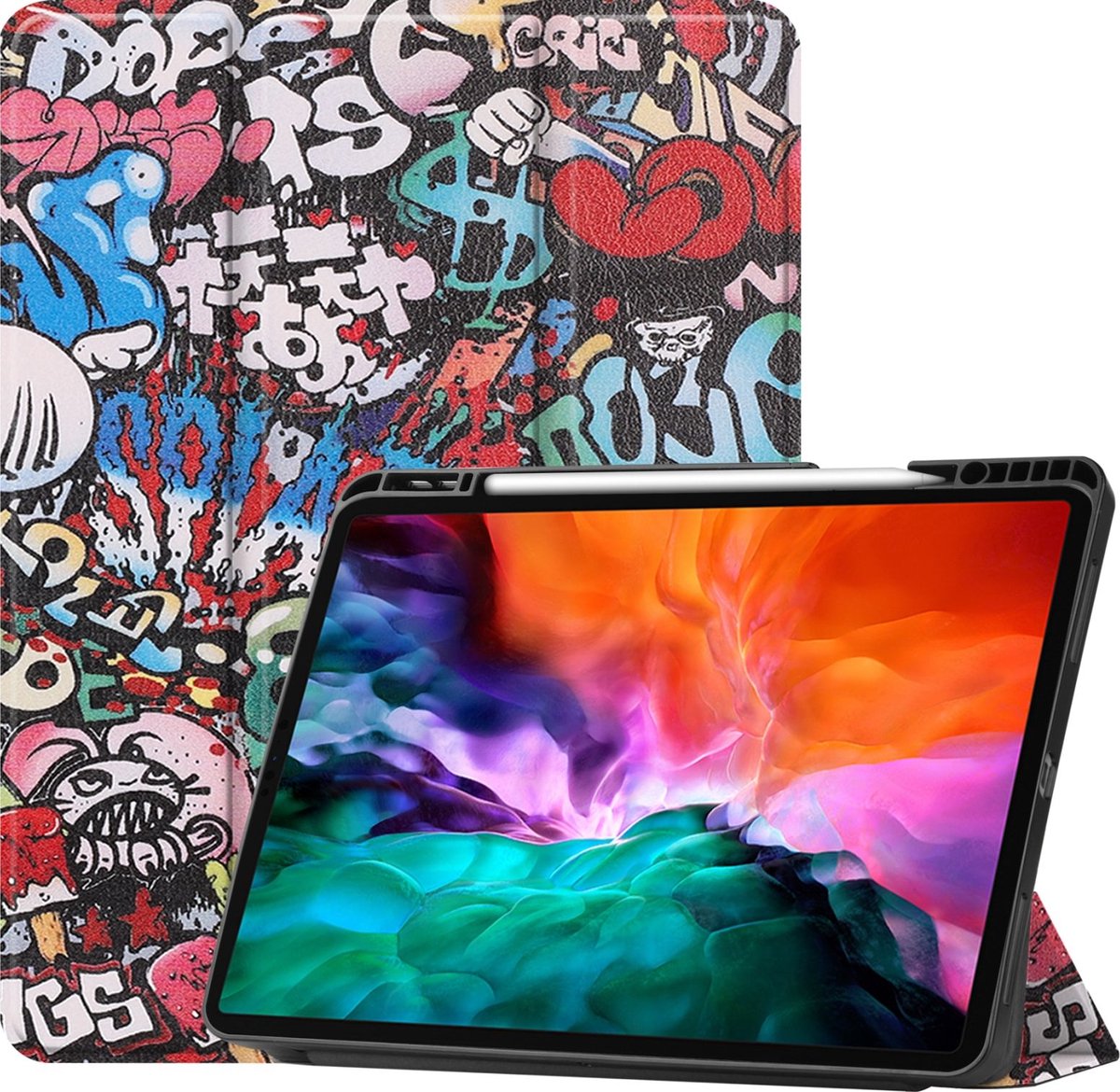 Mobigear Tablethoes geschikt voor Apple iPad Pro 12.9 Inch (2021) Hoes | Mobigear Tri-Fold Gel Bookcase + Stylus Houder - Graffiti