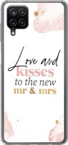 Geschikt voor Samsung Galaxy A12 hoesje - Feest - 'Love and kisses to the new Mr & Mrs' - Quotes - Spreuken - Siliconen Telefoonhoesje
