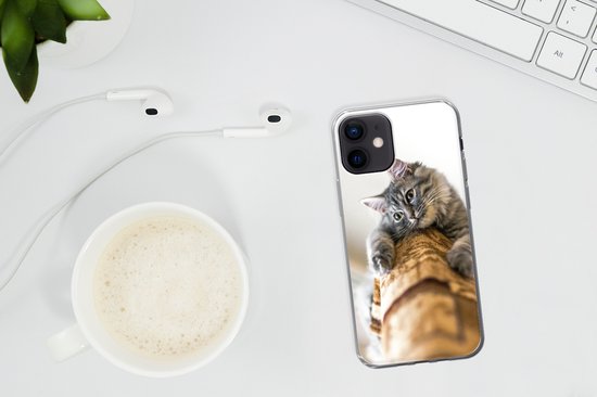 Telefoonhoesje Geschikt voor iPhone 12 mini hoesje - Kat - Krabpaal - Grijs - Siliconen Telefoonhoesje Telefoonhoesje