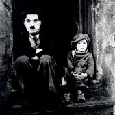 Dibond - Filmsterren / Retro - Charlie Chaplin in wit / grijs / zwart - 80 x 80 cm.