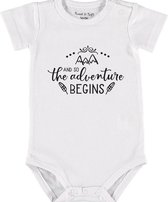 Baby Rompertje met tekst 'And so the adventure begin' | korte mouw l | wit zwart | maat 62/68 | cadeau | Kraamcadeau | Kraamkado