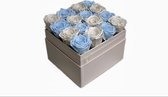 ROYAL BLOSSOM - 16 Stuks Longlife Amore rozen BABY BLAUW/PEARL MIX - flowerbox - Baby blauwe en Pearl MIX Kleur AMORE rozen - echte rozen - giftbox - cadeau voor Hem / Haar - geschenk BABY BO