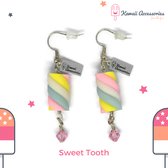 Accessoires Kawaii par Kuroji - Sweet Tooth Marshmallow - Boucles d'oreilles d'oreilles - Éléments Swarovski - Style Kawaii - fait main
