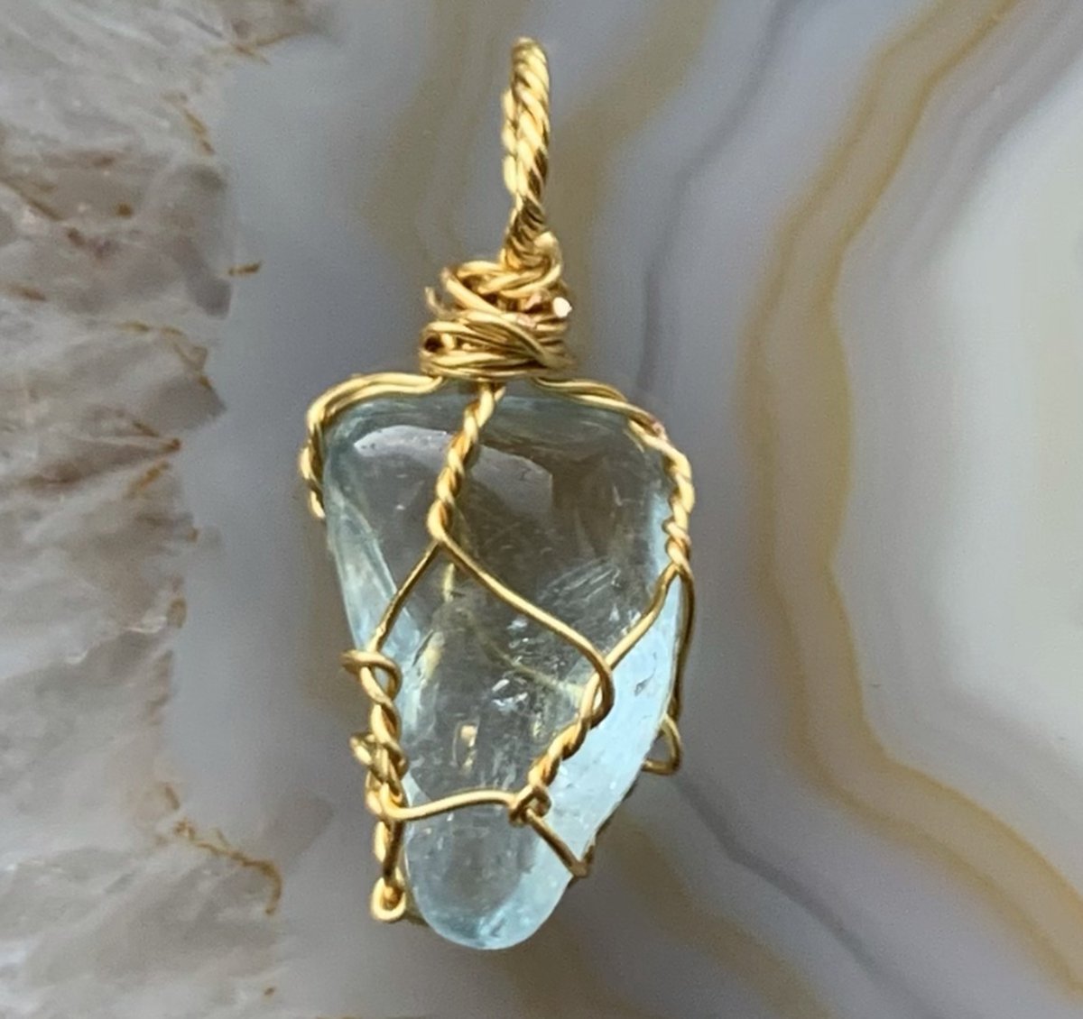 Edelsteen Hanger - Mini - Handgemaakt - Aquamarijn - Aquamarine - Goud - Gold - Crystal necklace