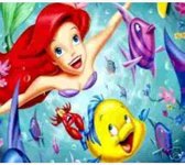 Ariel Zwemt  Muismat