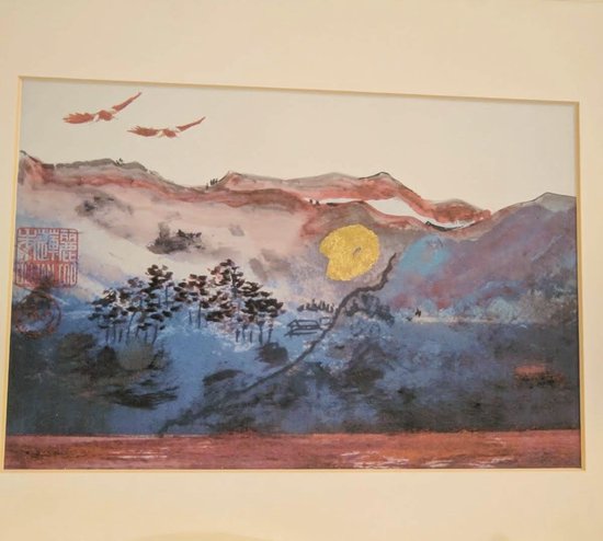 Schilderij Adelaars vliegen in paars blauwe bergen