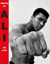 Boek cover Ali: een leven van Jonathan Eig (Paperback)