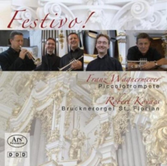 Cd-hoes Festivo! met muzikanten voor een wit en goud kerkorgel, met trompet en orgel muziek.