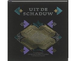 Omslag van Uit De Schaduw