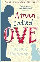 Boekcover van 'A Man Called Ove' met de titel in rode letters. Een blauw silhouet van een man staat links, een kat rechts. Diverse gereedschappen zijn afgebeeld.