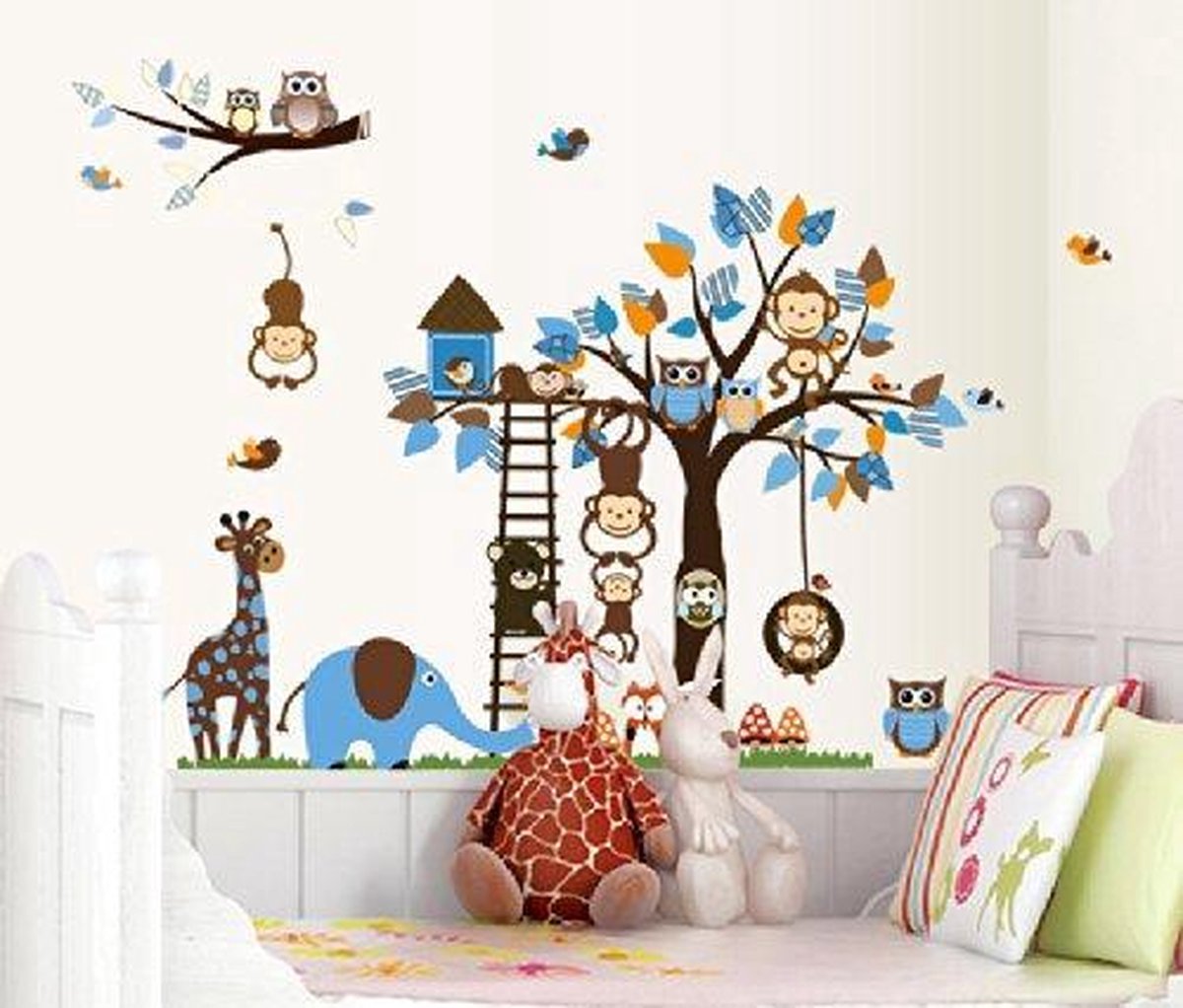 Muursticker - XXXL! Jungle Zoo (blauw) Aap - Olifant - Giraffe - Uil - Vos -Vogels - Vogelhuisje - Boom - Takken - Bladeren - Paddestoelen – Gras (186cm x 95cm)