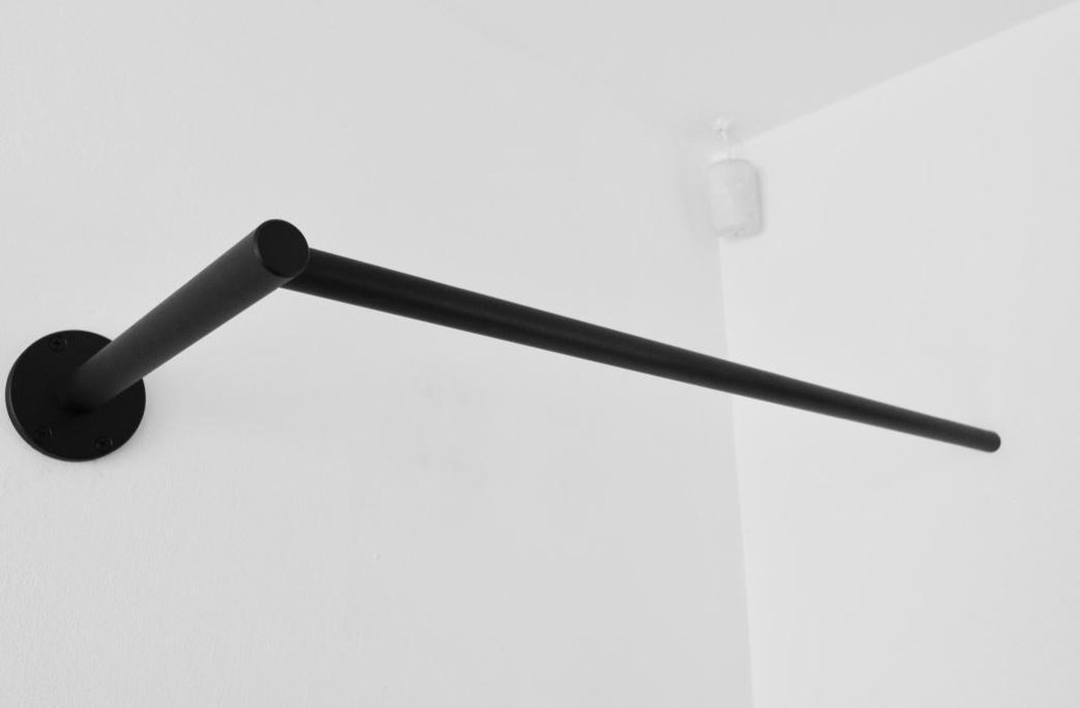 Zwarte kapstok voor hangers in hoek (100 CM) | bol.com