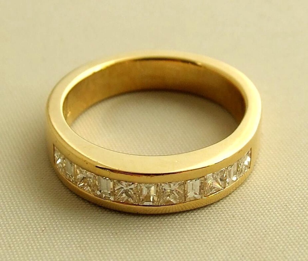 18 karaat gouden ring met diamanten | bol.com