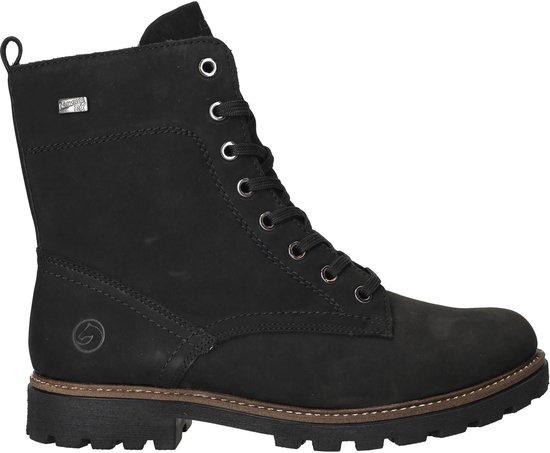 Zwarte Remonte veterlaars met 'remonte TEX' merkdetail, zilverkleurige veterogen en robuuste profielzool.