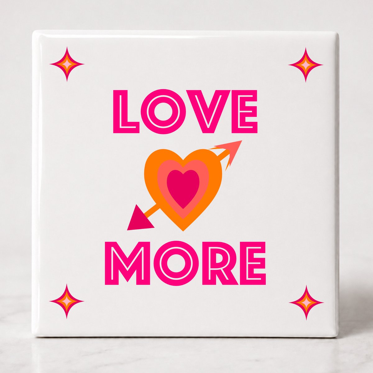 Tegel spreuk Love More