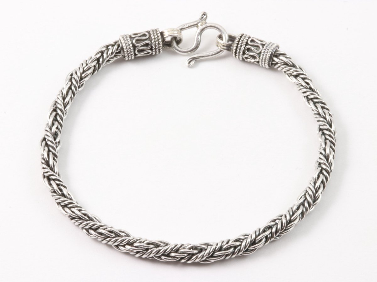 Gevlochten zilveren armband - 22 cm