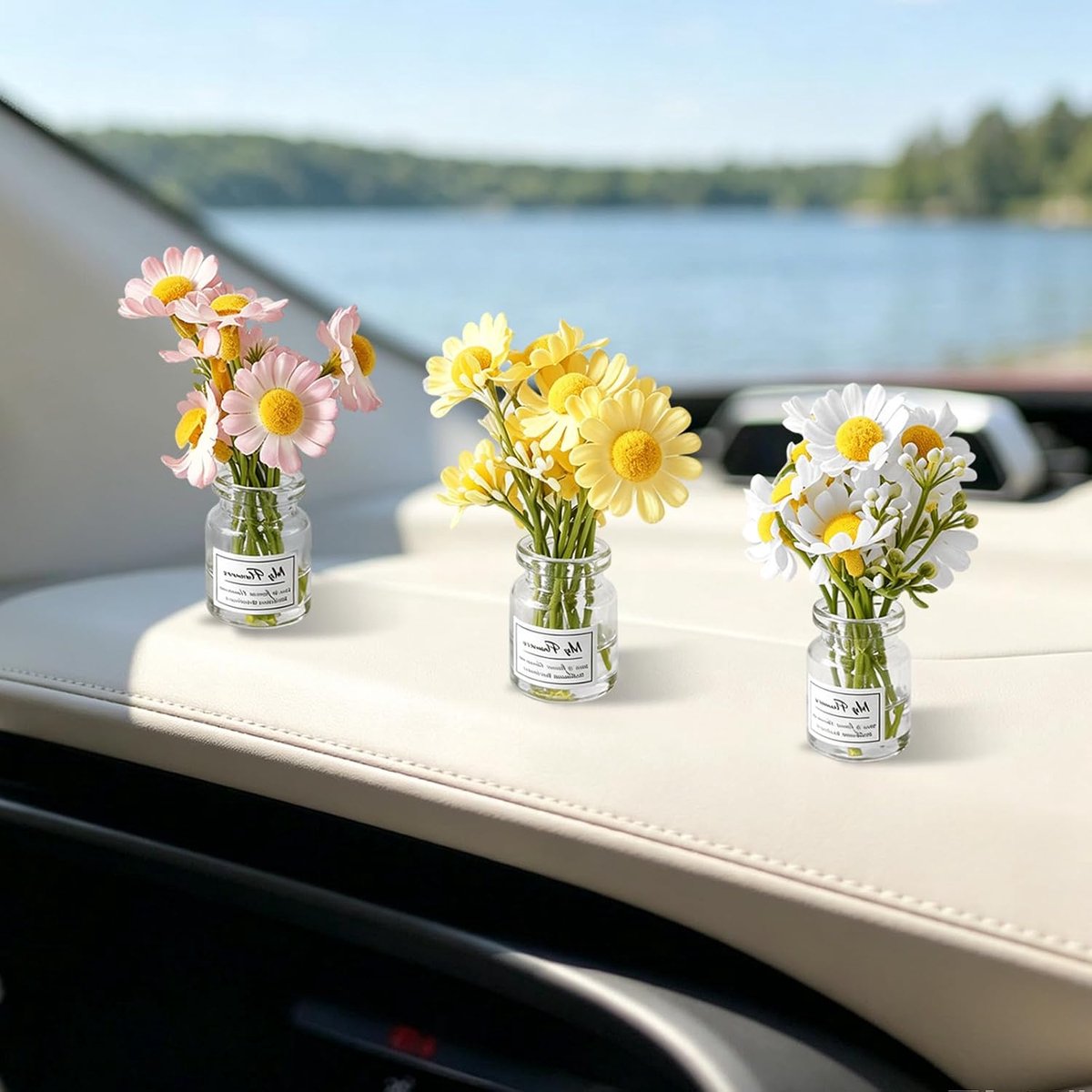3 stuks Mini Daisy Auto Decor Set, Leuke Auto Dashboard Accessoires, Mini Daisy Auto Dash Decoraties Beeldjes, Bloem Ornamenten voor Auto Spiegel, Bureau en Kantoor Decoratie, Girly Auto Accessoires