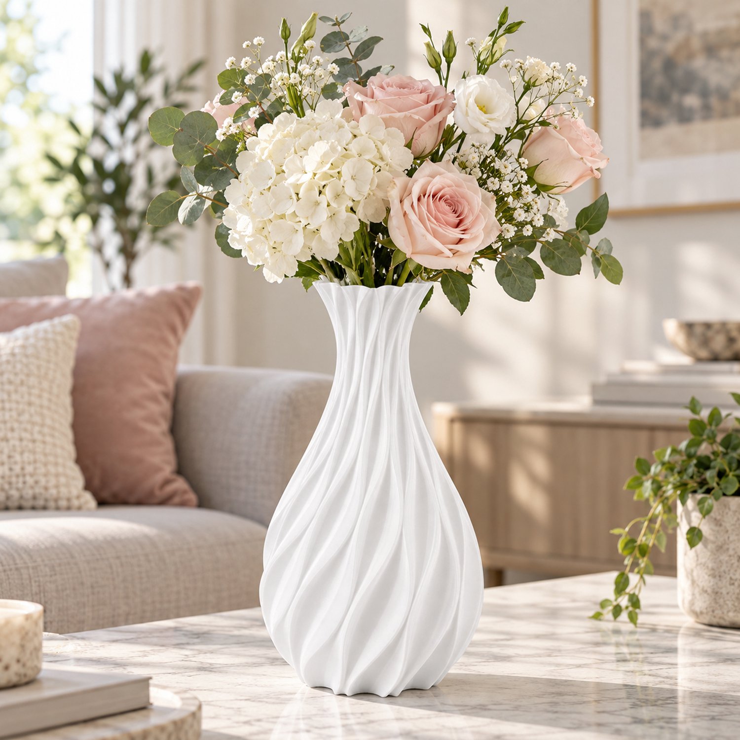 Wishdor Decoratieve bloemenvaas - Met spiraalvormig reliëf en smalle hals - Voor droogbloemen en kunstbloemen op bijzettafel - Onbreekbaar kunststof - Wit - L 11 x B 11 x H 20 cm