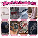 Inspiratie voor strass-decoraties: romper, jeans, hoodie, sokken, pet, onderzetter, canvas en broekzak.