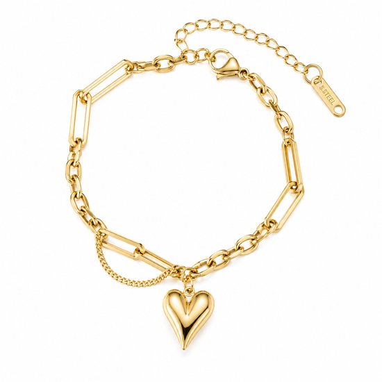 Gouden schakelarmband met een glanzend hartvormig hangertje en een klein fijn schakeldetail. "S.STEEL" is zichtbaar.