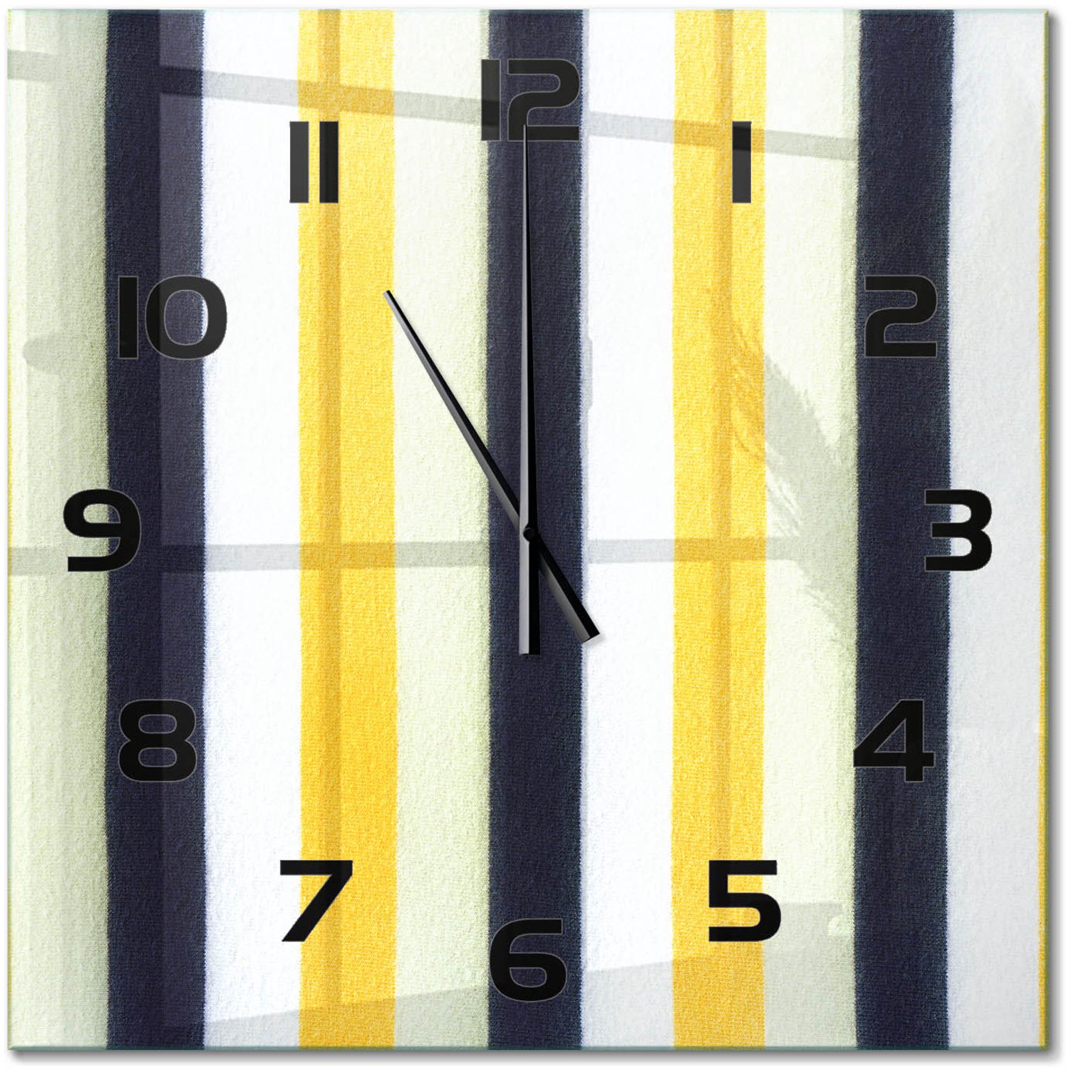 TULUP Wandklok - Gestreepte achtergrond Wandklok Glas Decoratie - 60x60 cm - Geel Gekleurde Glazen Klok - Zwarte handen - Vierkante Klok - Klok Glas Met Opdruk - Moderne Wandklok Glas