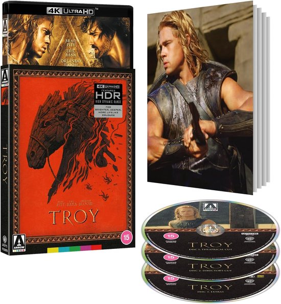 Verpakking van de "Troy" 4K Ultra HD editie met filmsleeve, poster en discs. Close-up van een acteur in harnas.