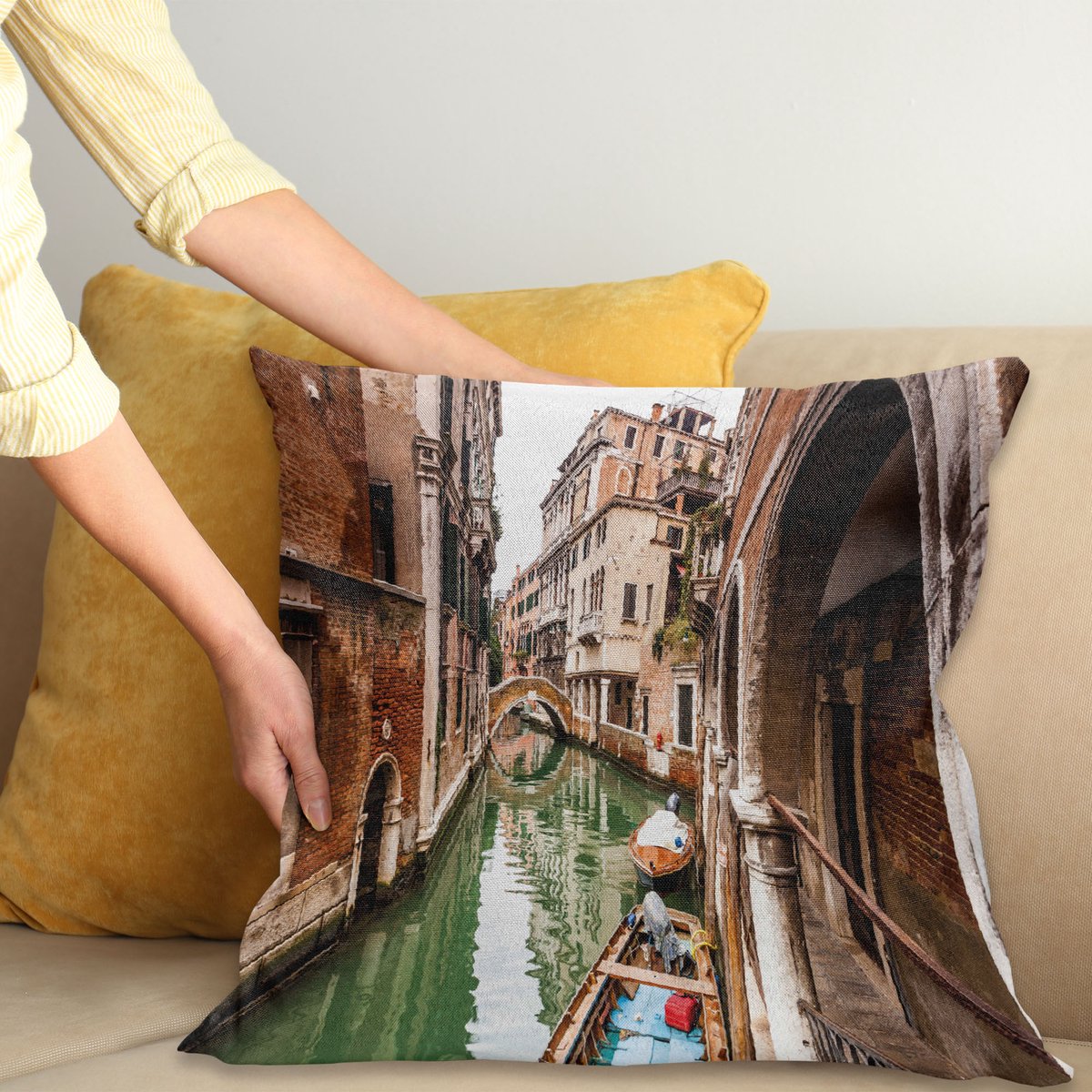 ABAKUHAUS Venedig Kussenhoes, Berühmte Wasserkanalboote, voor de Binnen of Buiten Gebruik Geschikt met Ritssluiting Wasbare Stof, 40 x 40 cm, Zimt