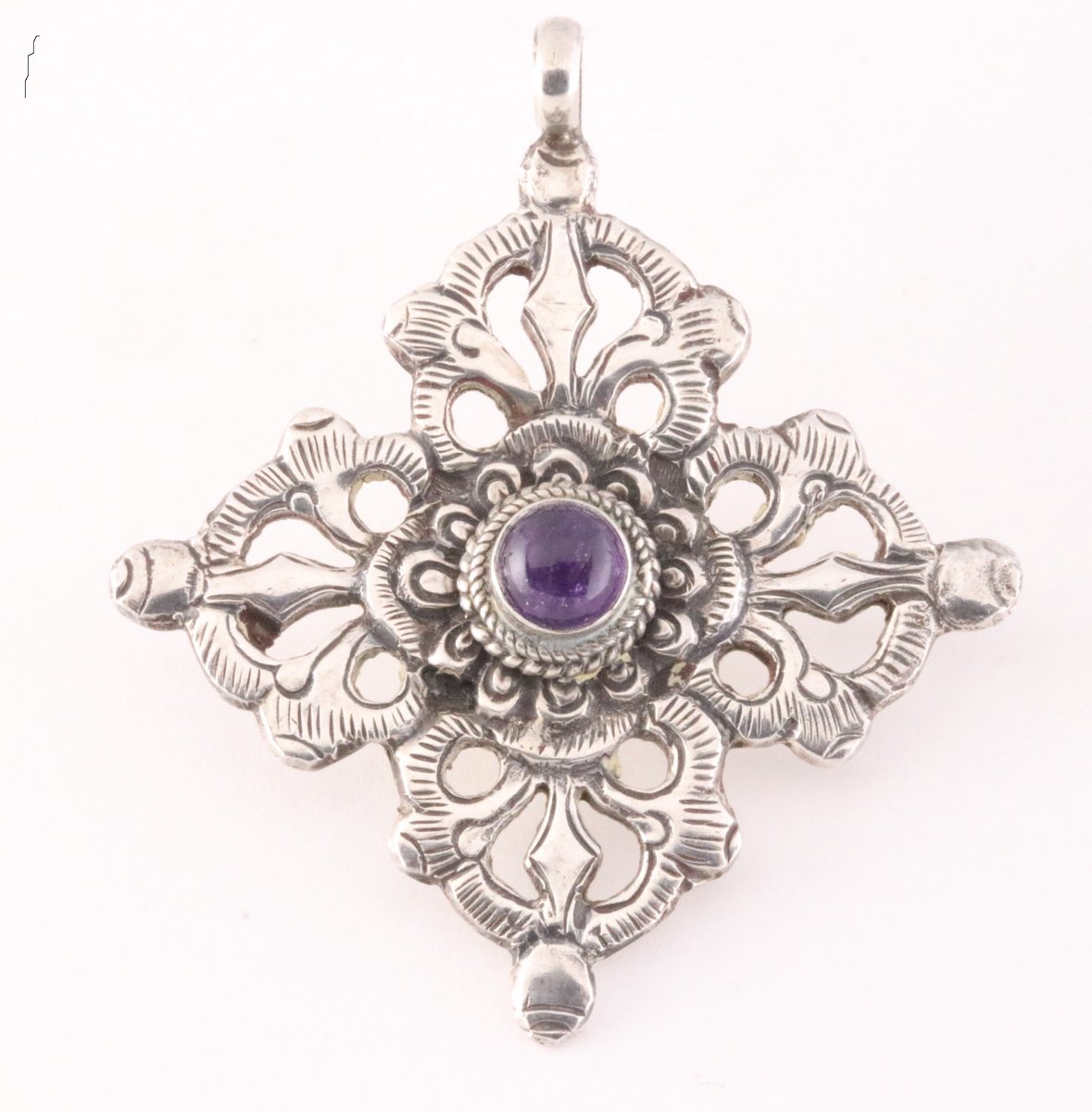 Traditionele zilveren dubbele vajra hanger met amethist