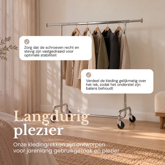 Zilveren kledingrek met instructies voor stabiliteit en gelijkmatige kledingverdeling.