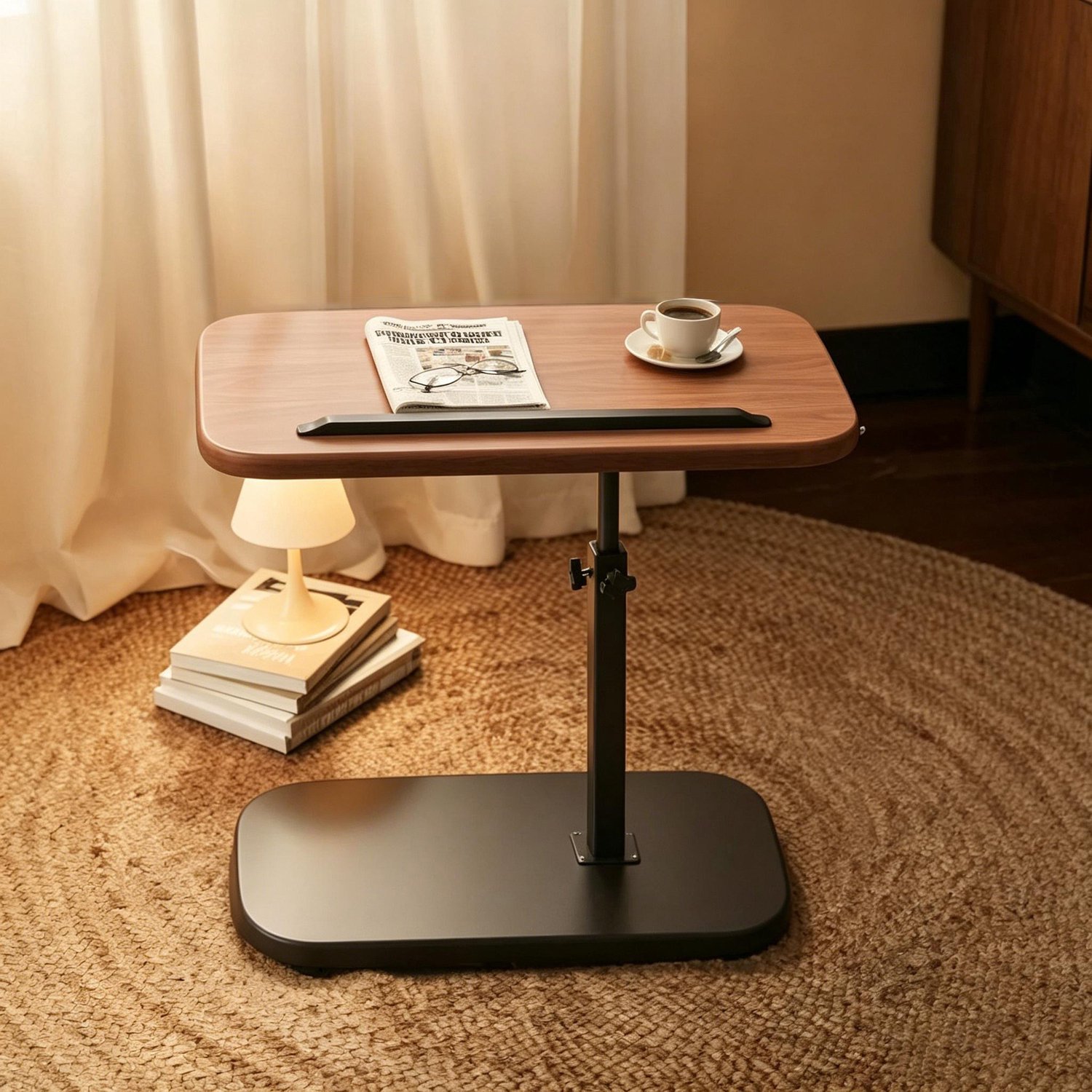 learnlogic C vormige tv dienbladtafel walnootkleurig minimalistisch houten blad met zwarte frame voor de bank draaibaar en in hoogte verstelbaar geschikt voor eten en laptopgebruik in de woonkamer Bureauformaat 30*40 cm
