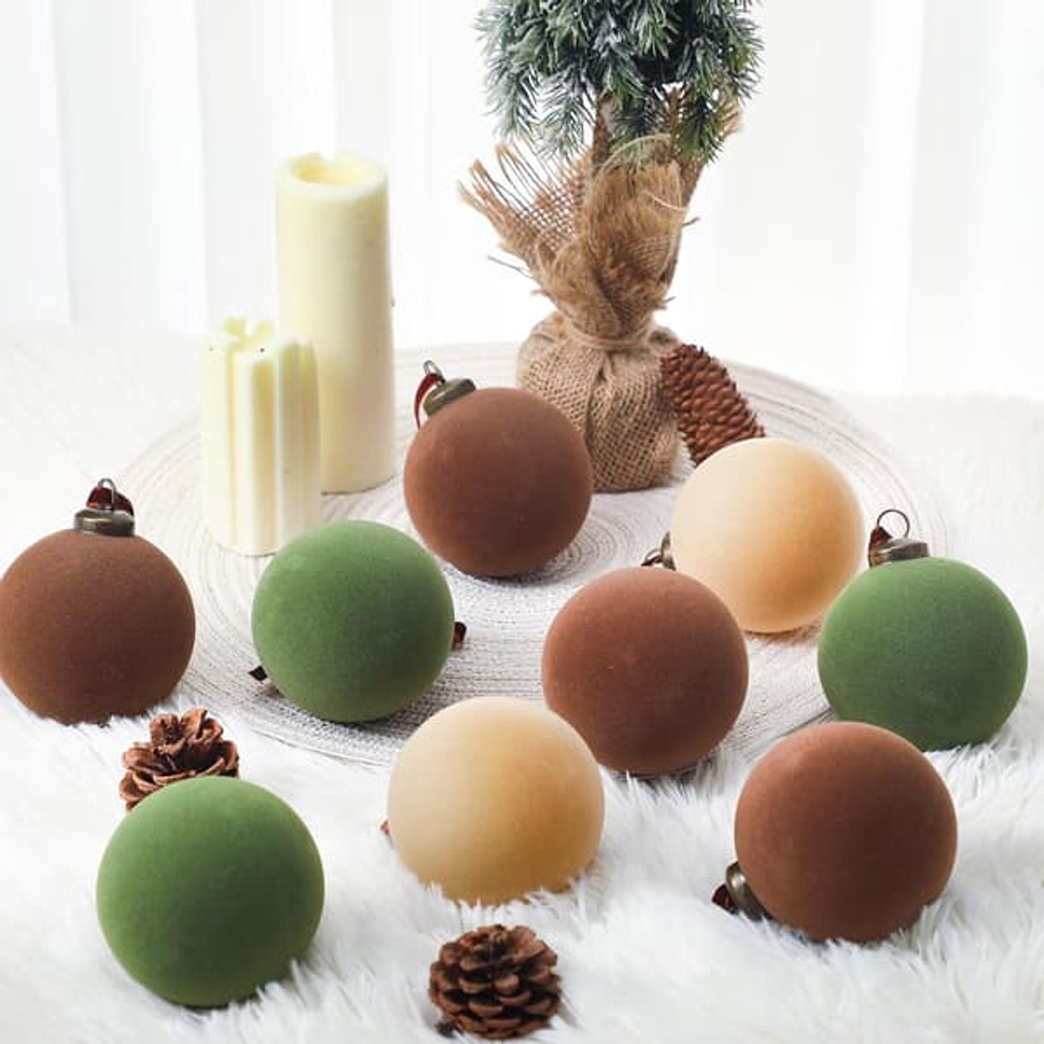 15 fluweelzachte plastic kerstboomballen, bruin, groen, beige, bulkverpakking - Kerstversiering - Kerstboomversieringen – foto 5