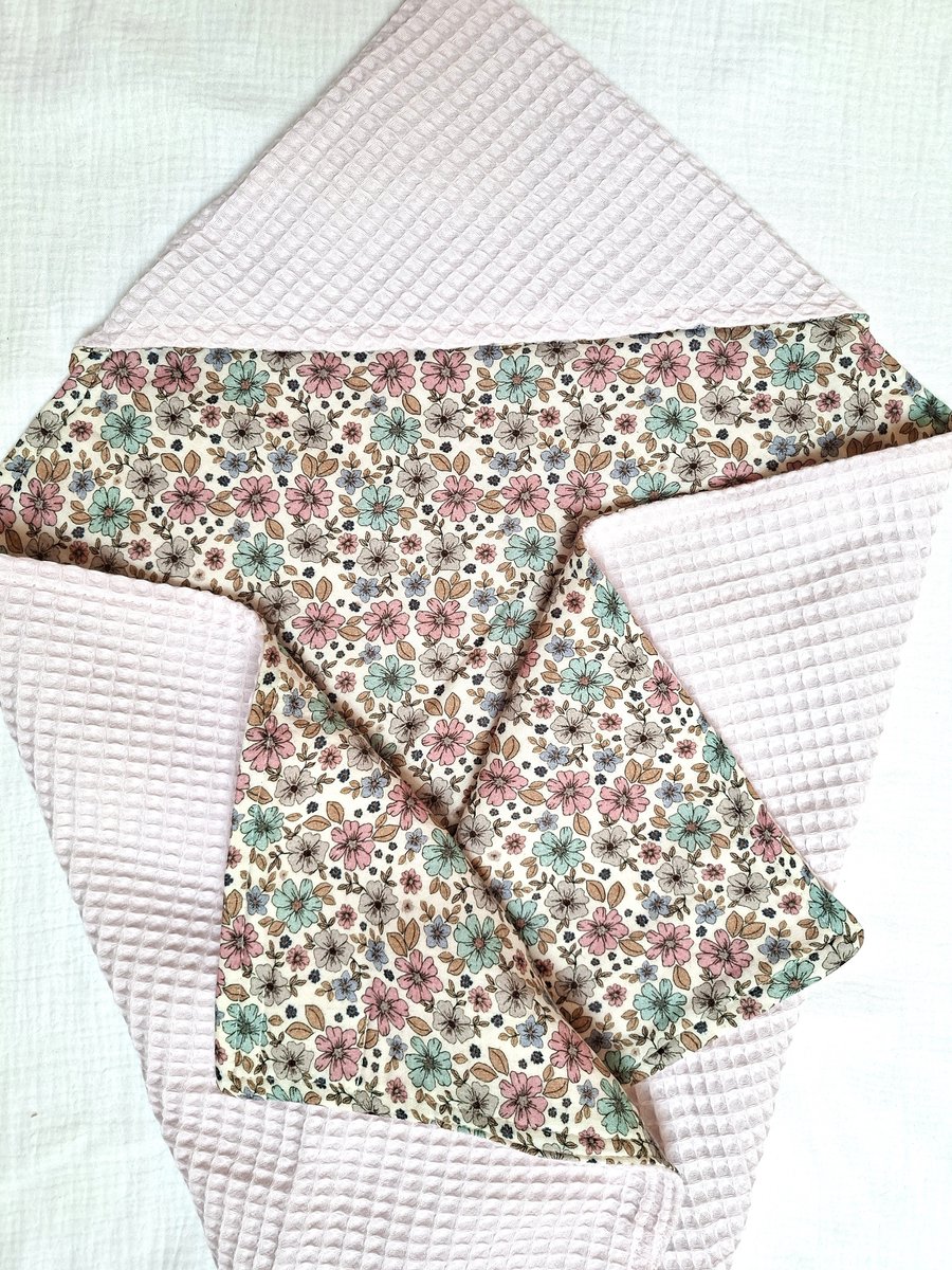 Oogappel Retro Bloemetjes Wafelstof & Hyrofiel Wikkeldeken Wikkeldoek Omslagdoek Baby Lichtroze 75x75 cm-Roze