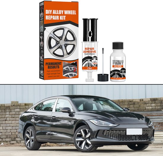 Reparatieset voor lichtmetalen velgen met lijm, zilverkleurige lak en instructies naast een zwarte auto.