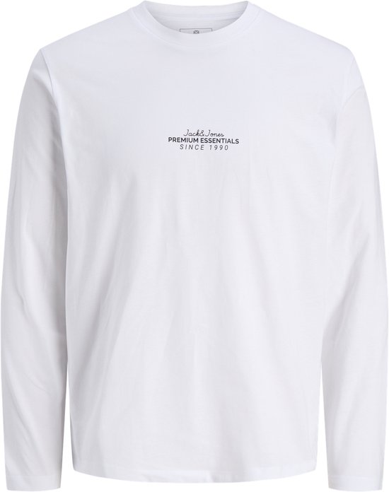 Wit t-shirt met lange mouwen en op de borst de tekst "Jack & Jones PREMIUM ESSENTIALS SINCE 1990".